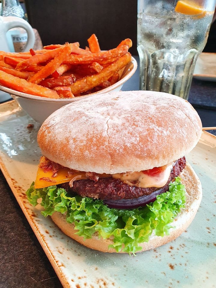 review photo of Hans Im Glück German Burgergrill Beherzter shared by @calicomeetsbroccoli on 04 Oct 2019 - review
