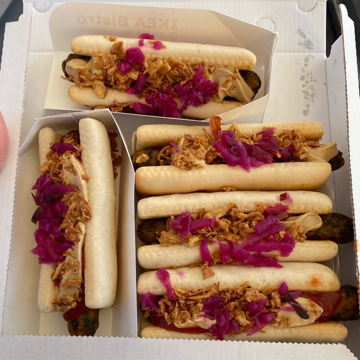photo of IKEA Milano Corsico Vegan Hot-dogs shared by @floryhollyvegan on  10 May 2021 - review