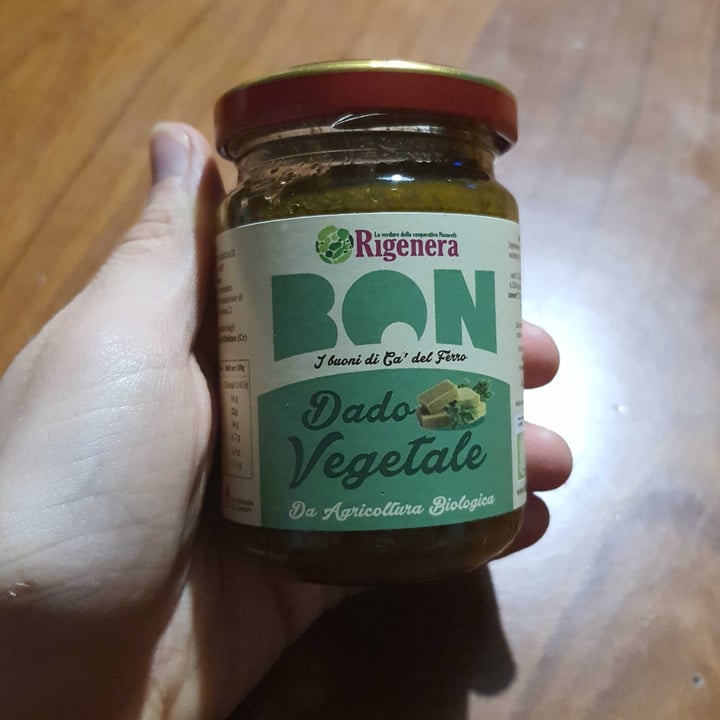photo of rigenera Dado Vegetale shared by @giuliabarchiesi on  06 Dec 2022 - review