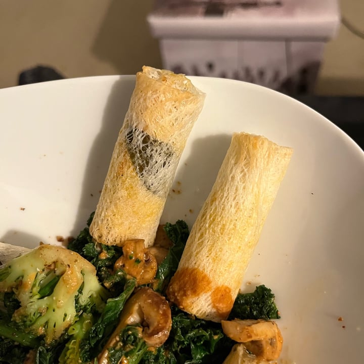photo of itsu Veggie Crystal’Rolls shared by @pretzelworm on  03 Nov 2022 - review