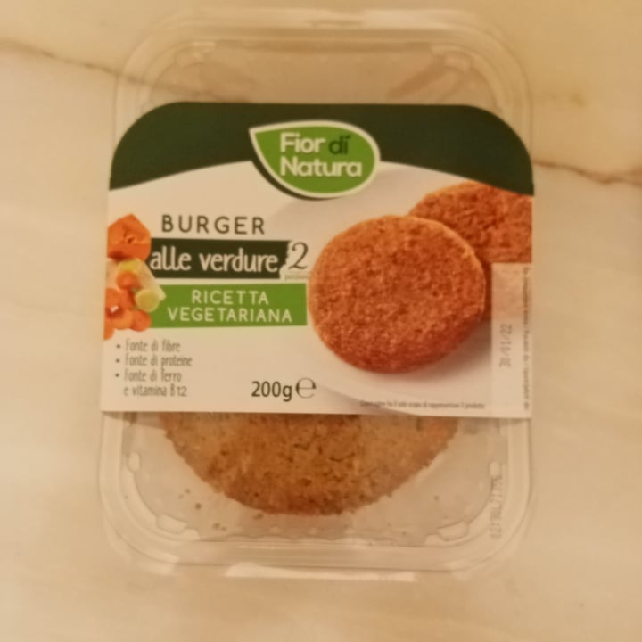 photo of Fior di Natura Burger alle verdure (2 porzioni) shared by @laura1970 on  02 Feb 2022 - review