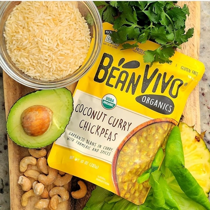 review photo of Bean vivo Coconut curry chickpeas shared by @plantbasedgingr on 18 May 2022 - review