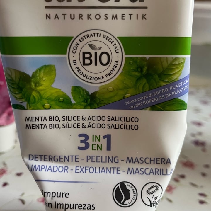 review photo of Lavera Naturkosmetik 3 in 1 Cleanser-Peeling-Mask shared by @lallachan on 03 Apr 2022 - review