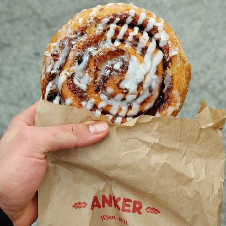 photo of Anker Bakery Riesenschnecke shared by @simonepagni on  01 Dec 2020 - review