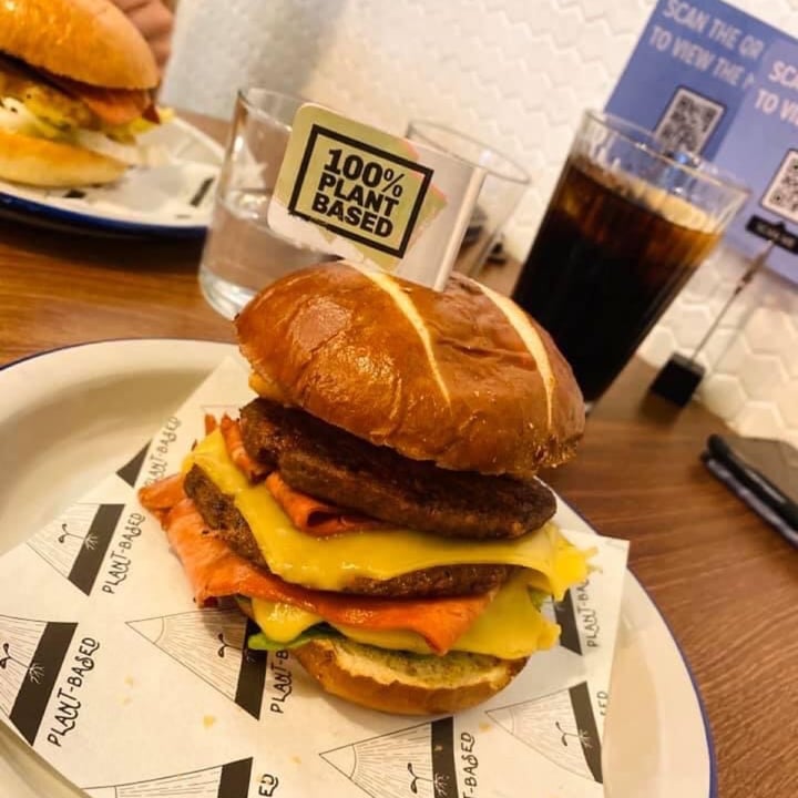photo of Unity Diner Moving Mountains Burger shared by @georgia927 on  19 Sep 2020 - review