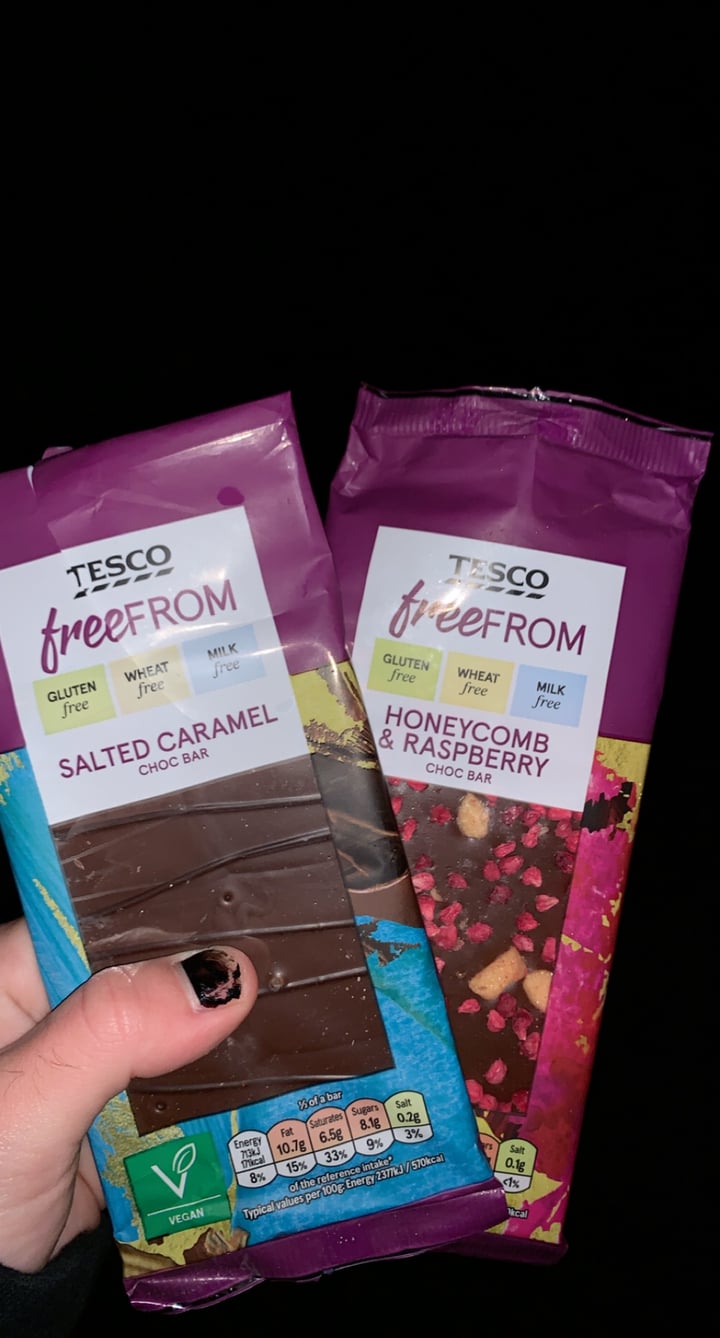 photo of Tesco Free From honeycomb and raspberry shared by @plantboi on  10 May 2022 - review