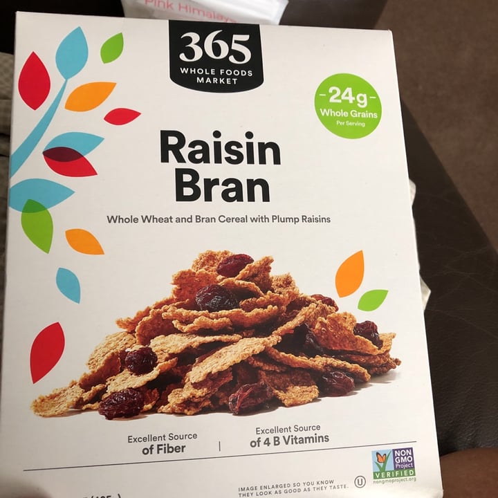 photo of 365 Whole Foods Market Raisin bran shared by @allycat38 on  31 Aug 2021 - review