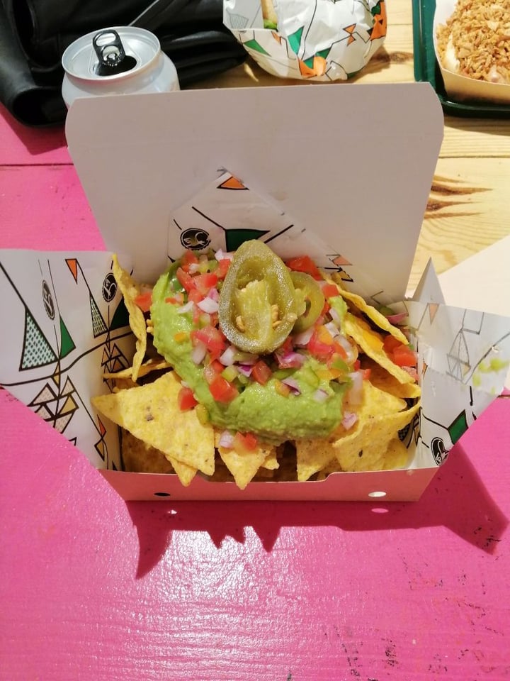 photo of La Trocadero Nachos con guacamole shared by @mariona on  06 Jul 2019 - review