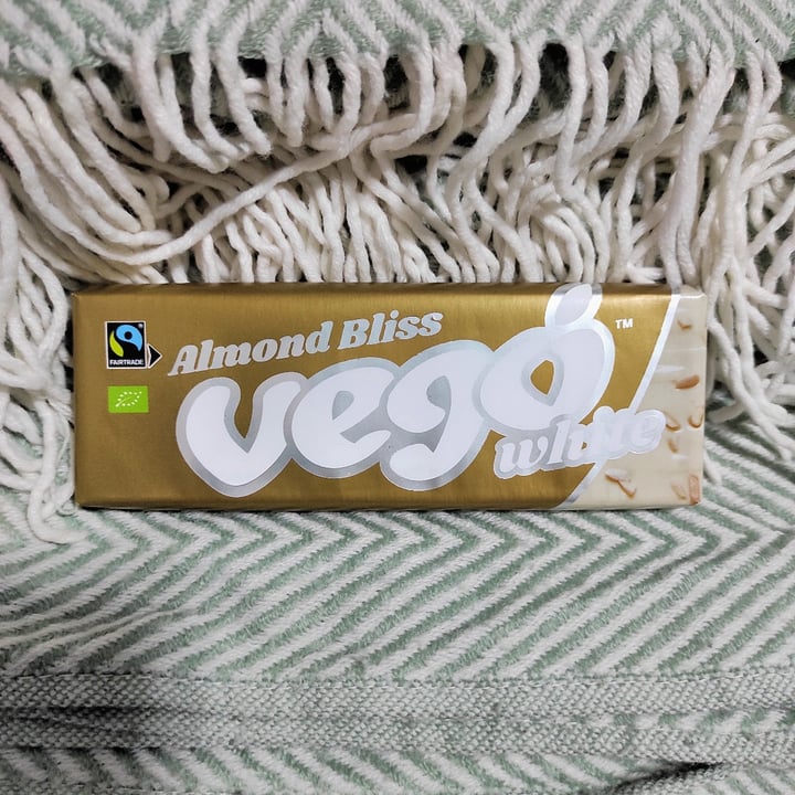 photo of Vego Almond Bliss Vego White shared by @thekindseed on  29 Oct 2021 - review