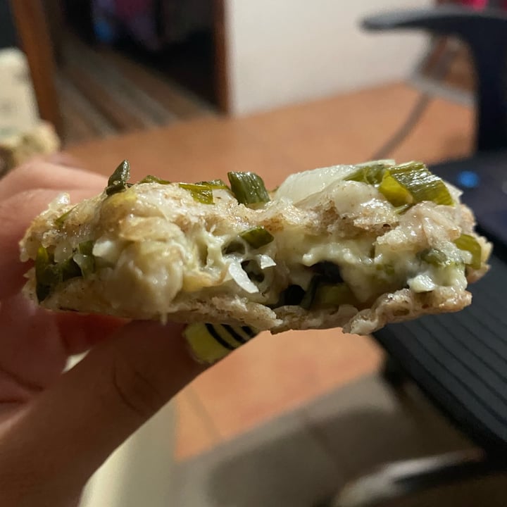 review photo of Emporio Clafira Pizza Rellena shared by @eela on 16 Feb 2022 - review