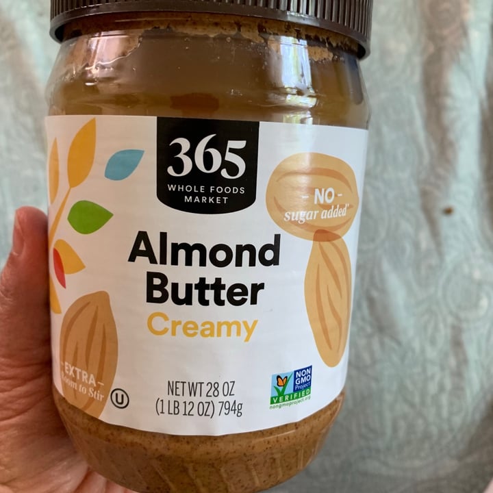 photo of 365 Whole Foods Market Organic Creamy Peanut butter shared by @carolelizabeth1001 on  13 Jun 2021 - review