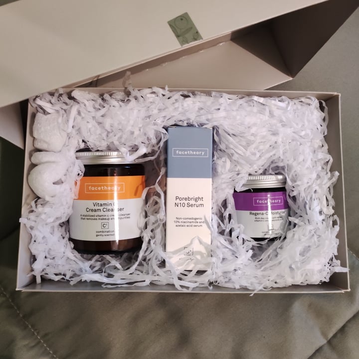 photo of Facetheory Vitamin Superhero Skincare Gift Set shared by @amaliacicala on  13 Apr 2022 - review