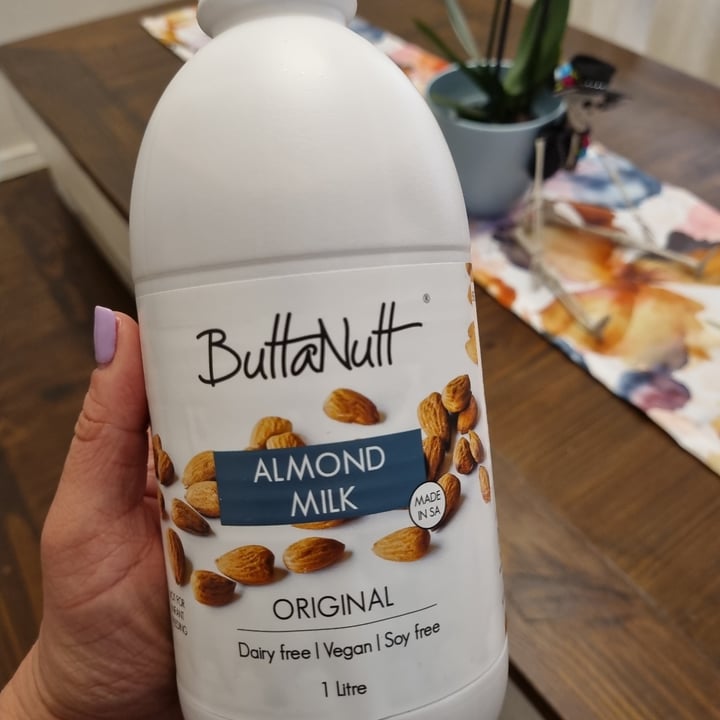 photo of ButtaNutt Almond Milk Original shared by @twohappyrescuemutts on  01 Dec 2022 - review