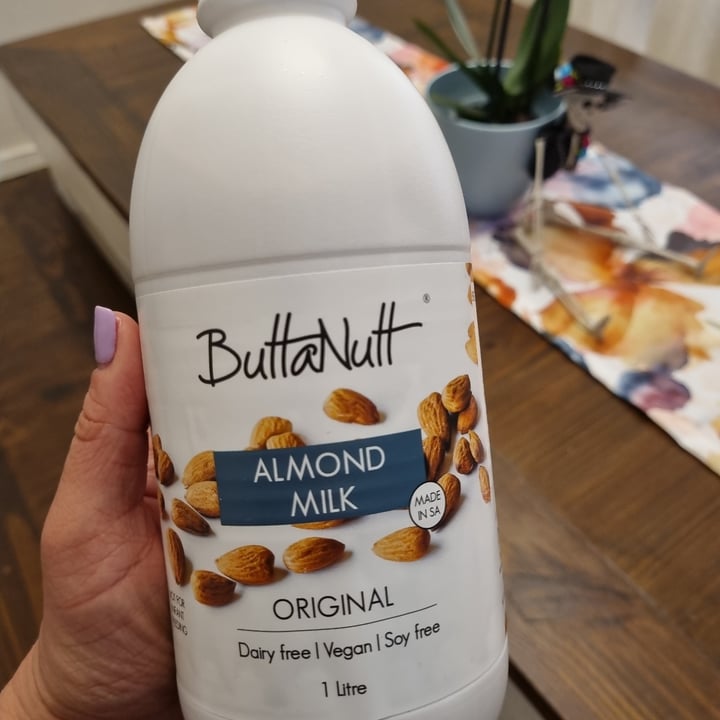 review photo of ButtaNutt Almond Milk Original shared by @twohappyrescuemutts on 01 Dec 2022 - review