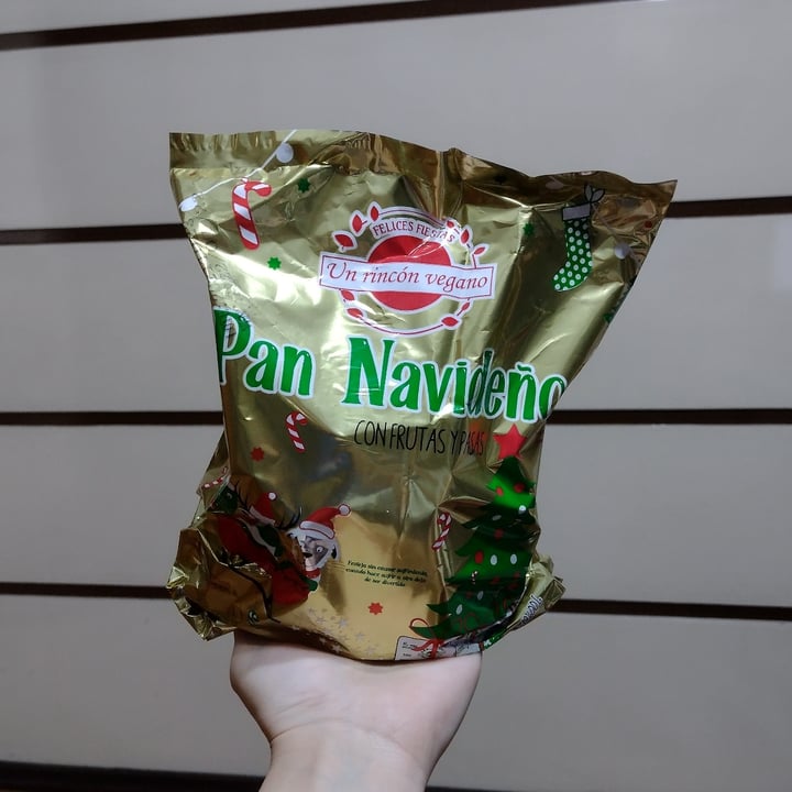 review photo of Un Rincón Vegano Pan dulce con pasas & fruta abrillantada shared by @celevegan on 09 Nov 2021 - review