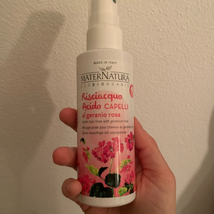 review photo of MaterNatura Risciacquo acido al geranio rosa shared by @susannatuttapanna5 on 04 May 2022 - review