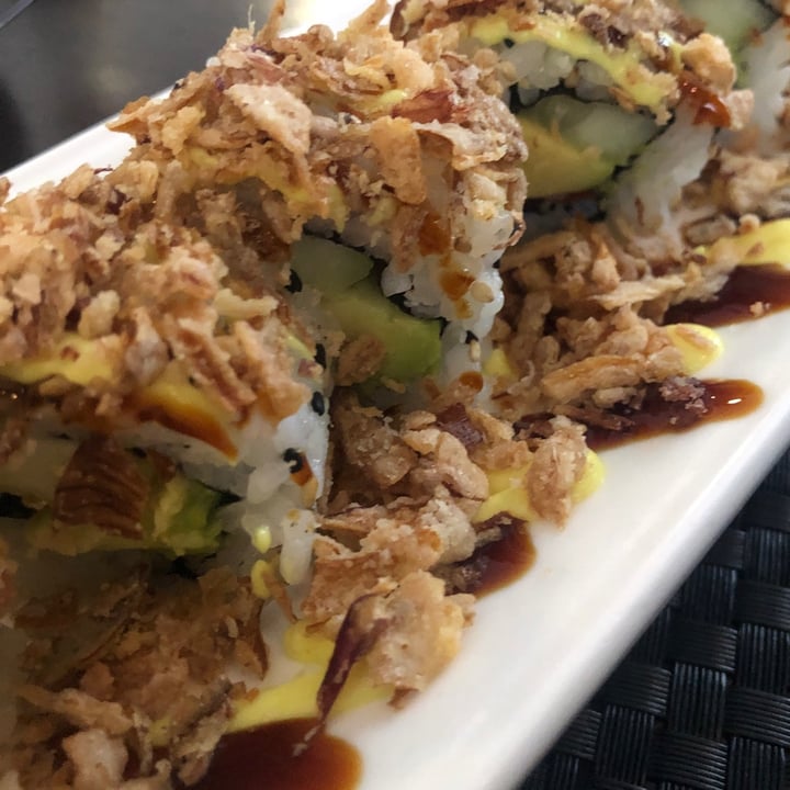 photo of Asia Fusion Sushi Crispy Onions Roll shared by @moccymoccy on  31 Oct 2021 - review