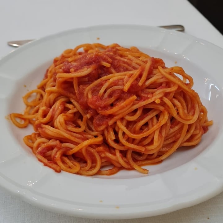 photo of Da Antonio spaghetti alla chitarra al pomodoro shared by @aili59 on  08 Jun 2022 - review