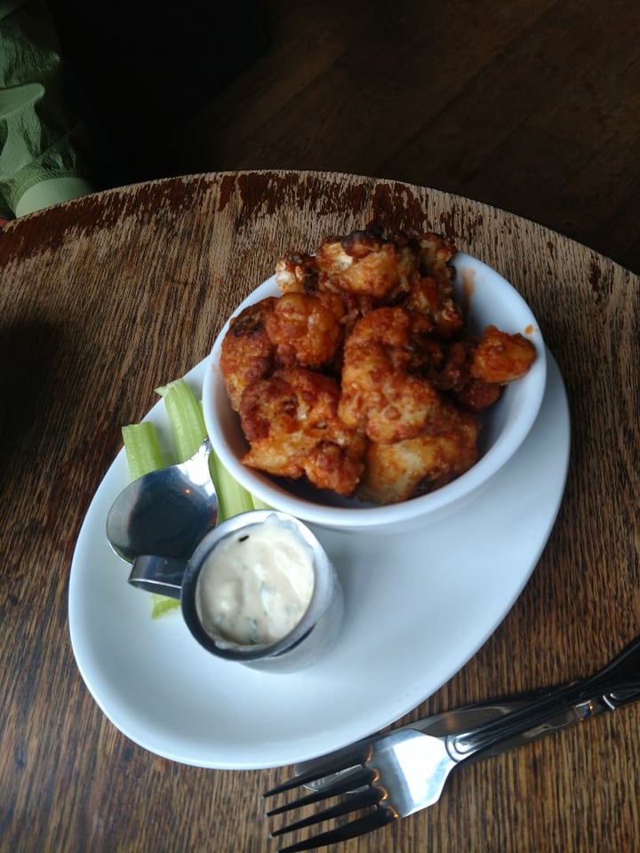 photo of fig + farro Buffalo Cauliflower shared by @iszy on  05 Mar 2020 - review