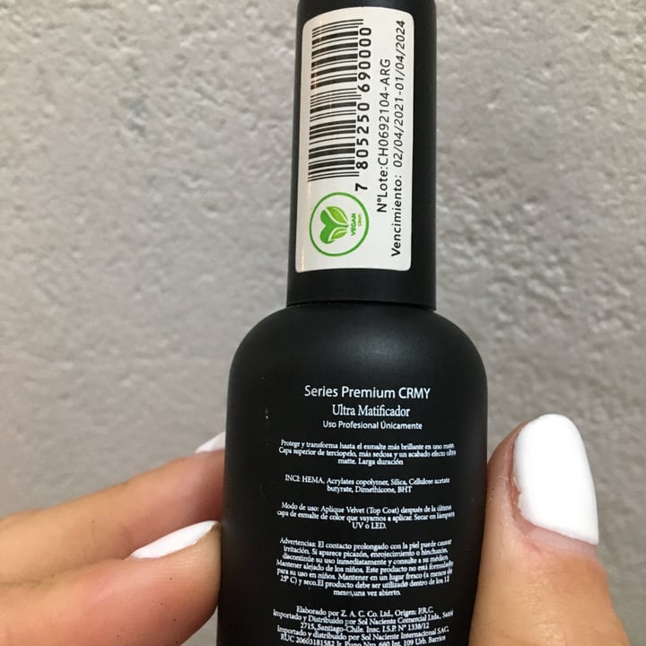 review photo of Cherimoya Top Coat UV/LED shared by @giuligadea on 22 Jul 2022 - review
