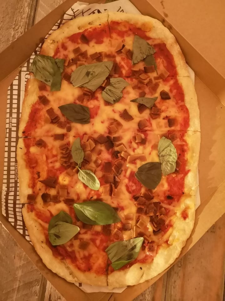 photo of Hudsons The Burger Joint (Parkhurst) Fashionista pizza shared by @nicola89 on  23 Feb 2020 - review