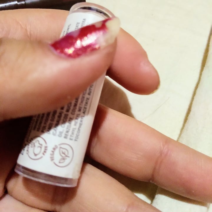 photo of Violetta cosméticos Bálsamo reparador coconut lip derm shared by @biancaro on  30 Dec 2020 - review