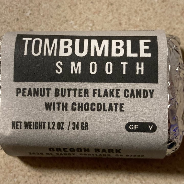 review photo of TomBumble Peanut Butter Flake Candy With Chocolate shared by @cecilbeee on 10 Mar 2022 - review