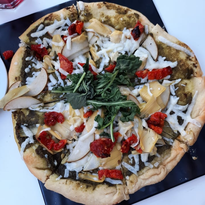 photo of Vegamo MX Pizza pesto shared by @uvazombie on  08 Jun 2021 - review
