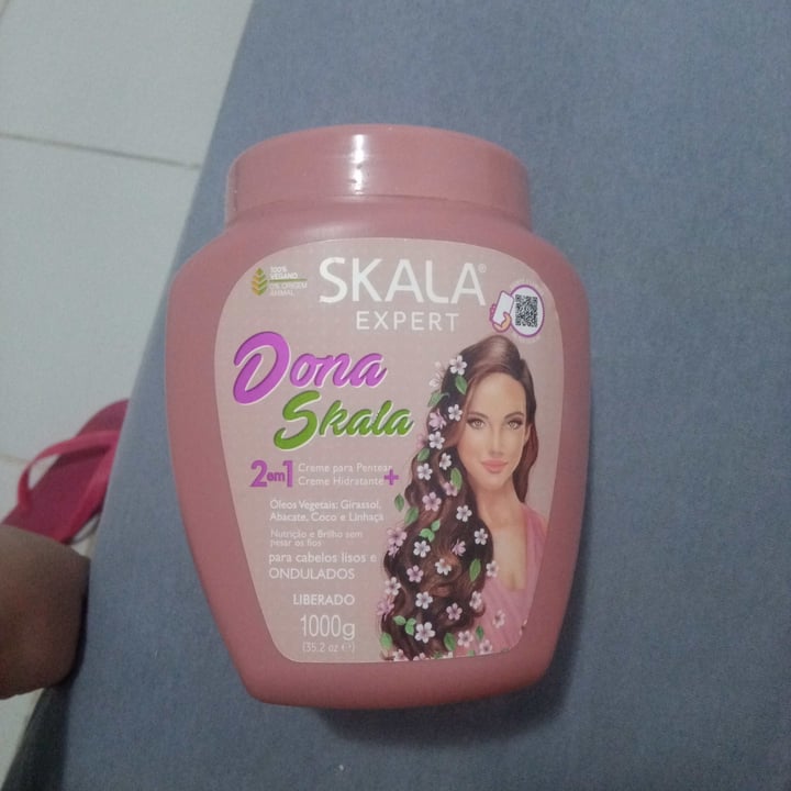 photo of Skala Dona Skala 2 em 1 creme para pentear e hidratante shared by @taisribeiro on  09 Aug 2022 - review