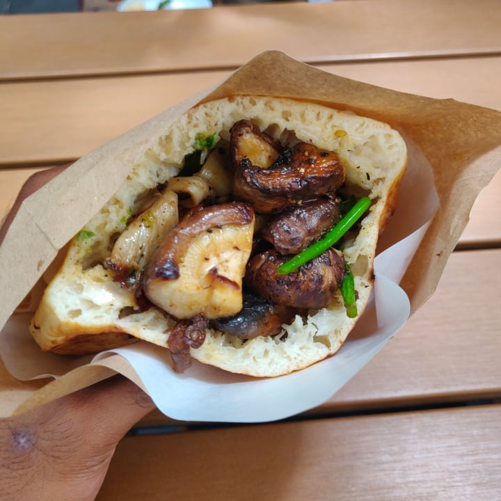 photo of Miznon Singapore Mushroom (Veganized) shared by @hownowbrownkow on  16 May 2021 - review