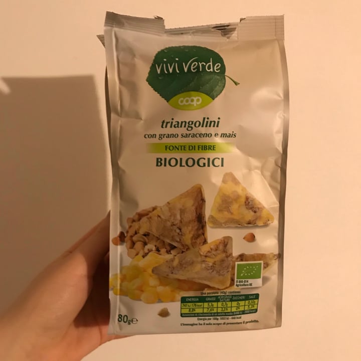 photo of Vivi Verde Coop Triangolini con grano saraceno e mais shared by @angpic on  05 Mar 2021 - review