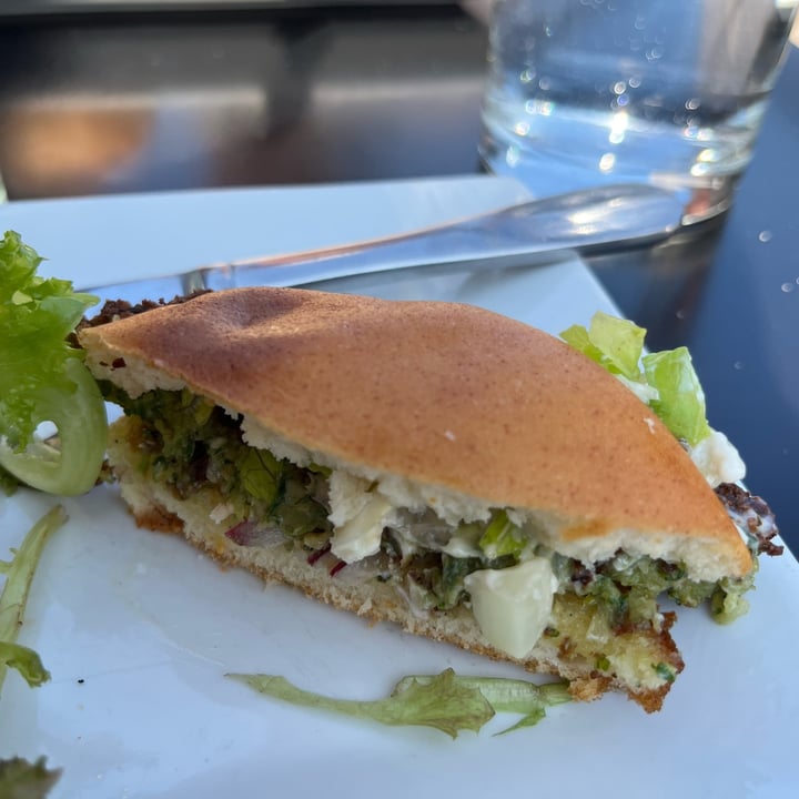 photo of The Wild Hare Caulafel Burger shared by @purpletabby on  14 Sep 2022 - review