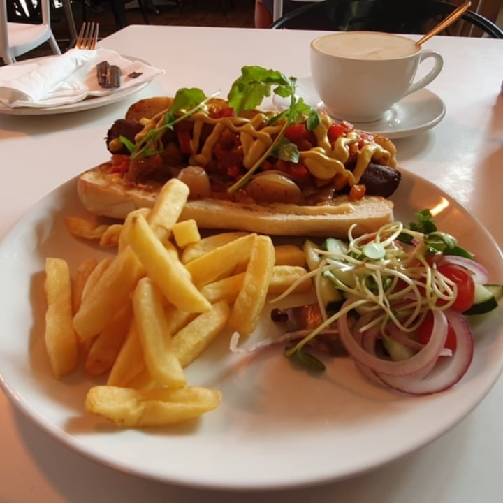 photo of Peregrine Farm Stall Plant Based Boerie Roll shared by @livingkindly on  07 Jun 2022 - review