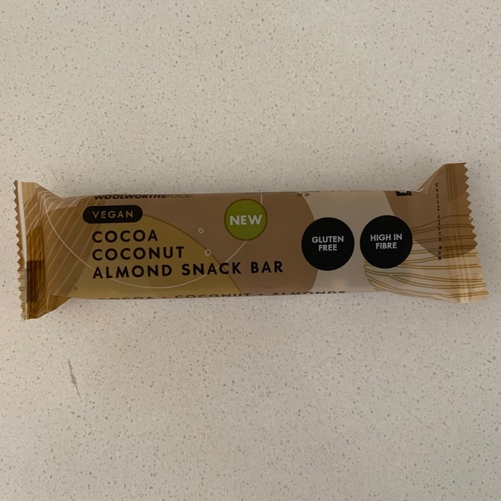 review photo of Woolworths Food Cocoa Coconut Almond Snack Bar shared by @emcraik on 09 Aug 2020 - review