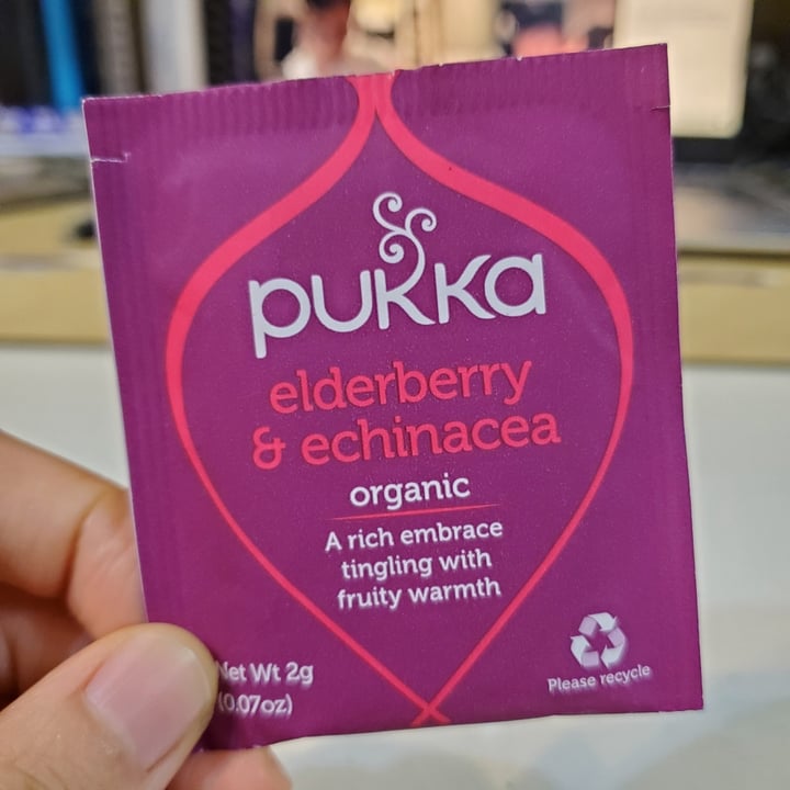 photo of Pukka Herbs Elderberry & Echinacea w Elderflower shared by @moosewong on  31 Dec 2020 - review