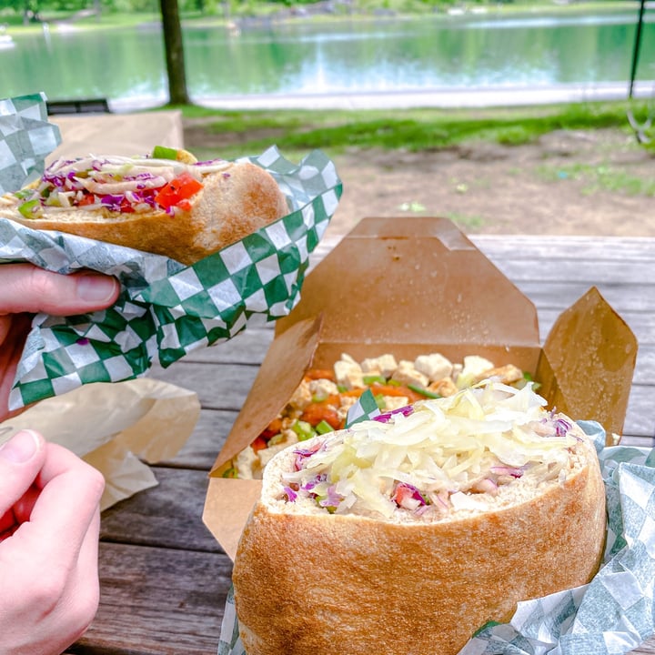 review photo shared by @theveganhopper on 13 Sep 2022 - post