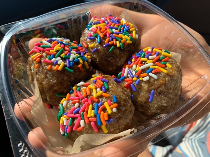 review photo of Whole Body Health Unicorn Bliss Balls shared by @theveganyogi on 09 Jan 2020 - review