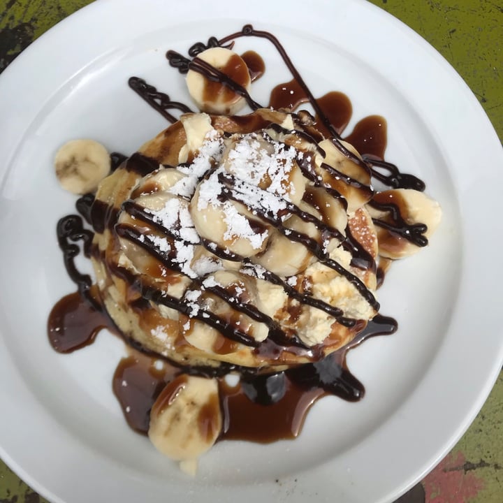 photo of The Breakfast Club Hackney Wick Salted caramel and banana plant based pancakes shared by @kaashvi on  04 Sep 2020 - review