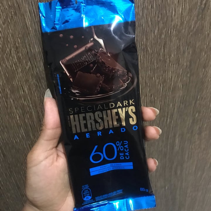 photo of Hershey's Special Dark Chocolate Aerado 60% de Cacau shared by @joytargino on  30 Dec 2021 - review