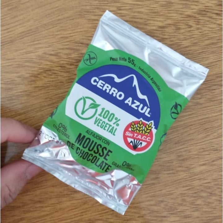 review photo of Cerro Azul Alfajor Mousse de Chocolate shared by @arixxj on 23 Sep 2021 - review