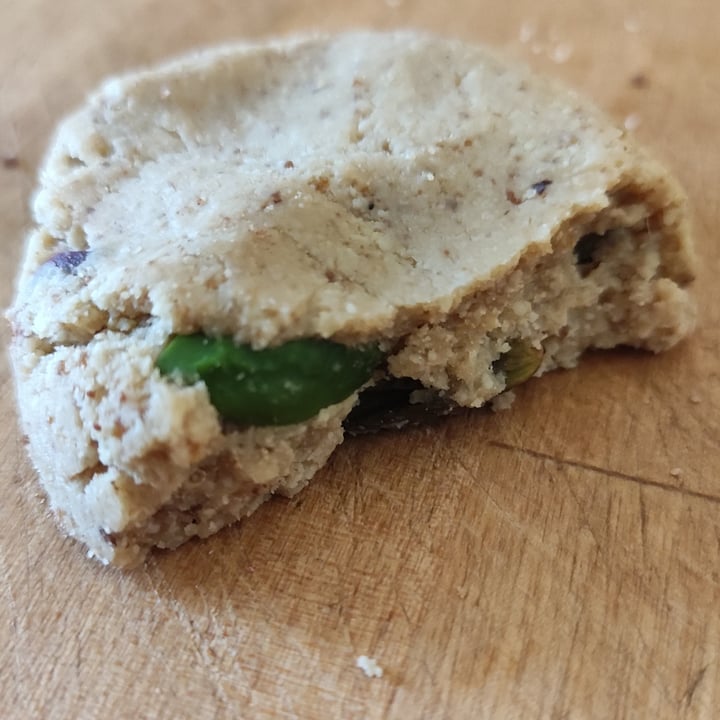 photo of Cortese Café 900 Cookies raw zenzero e pistacchio shared by @mostravagante on  16 Jul 2022 - review