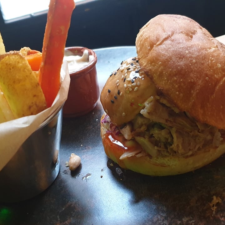 photo of Frutas Prohibidas Sweet Chilli Pulled Pork shared by @tereytere on  28 Nov 2020 - review