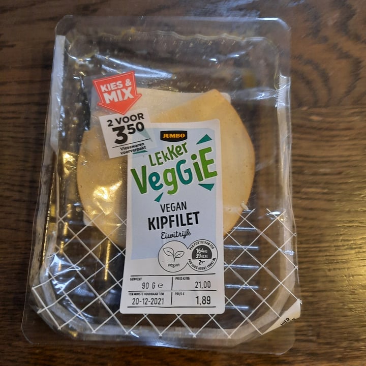 photo of Jumbo  Vegan kipfilet shared by @frendssnotfood on  06 Dec 2021 - review