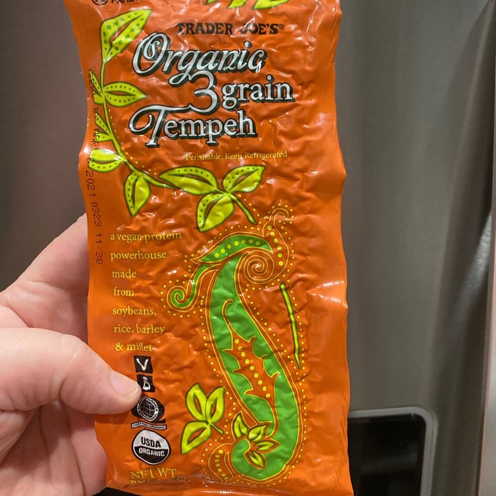 Trader Joe's Organic 3 Grain Tempeh Review abillion