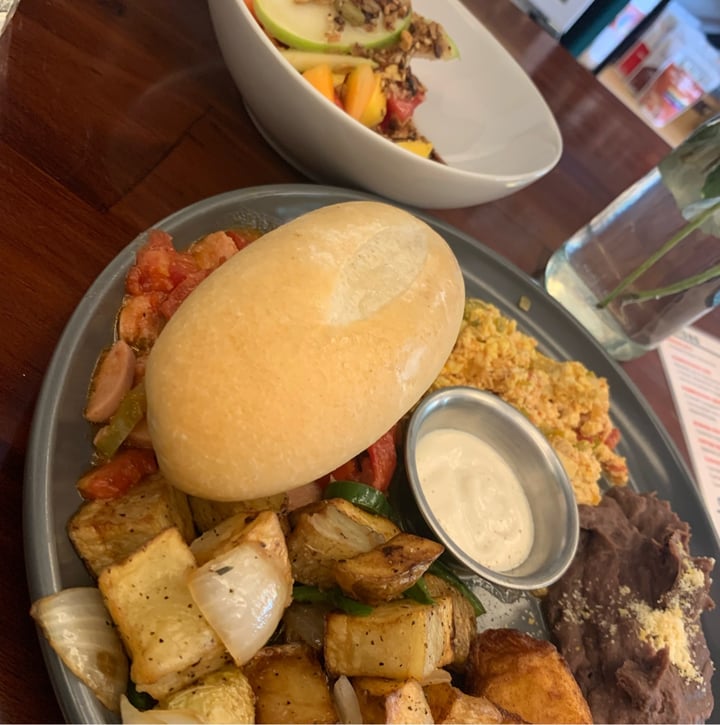 photo of Moonrise Comida Vegana Brunch 19-6-2022 shared by @andreaxolotl on  21 Jun 2022 - review