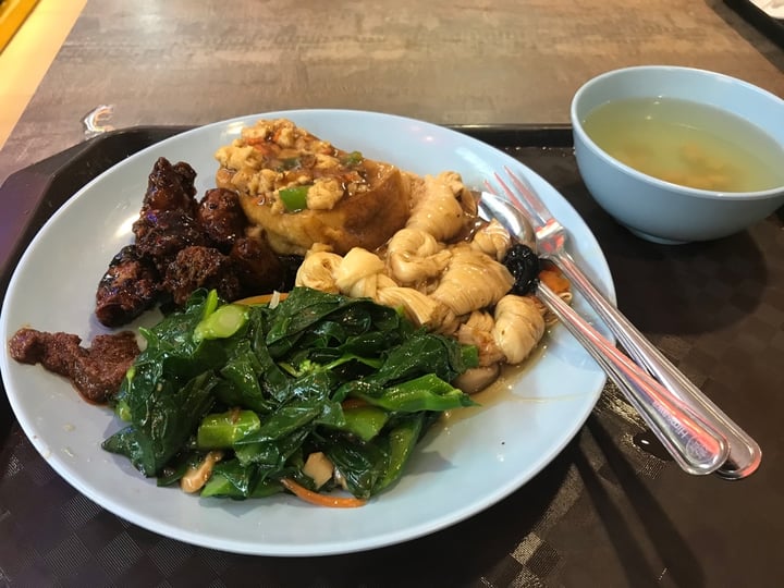 review photo of People's Park Centre B1 Foodcourt Vegetarian Dishes shared by @ckimsg on 23 Nov 2019 - review