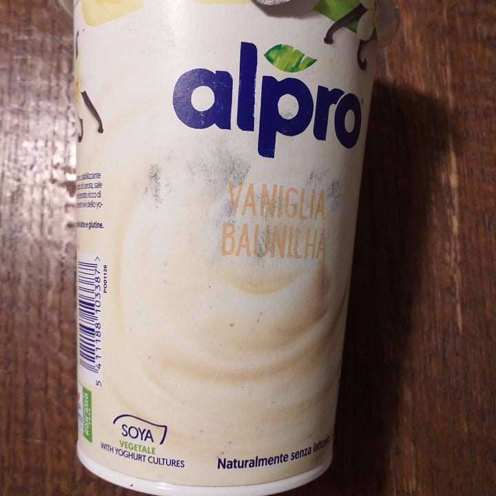 photo of Alpro Alpro Yogurt Soia Vaniglia shared by @silvia7 on  03 Dec 2021 - review