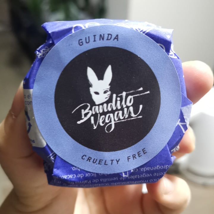 photo of Bandito Vegan Alfajor Guinda shared by @ilustrapets on  25 May 2022 - review