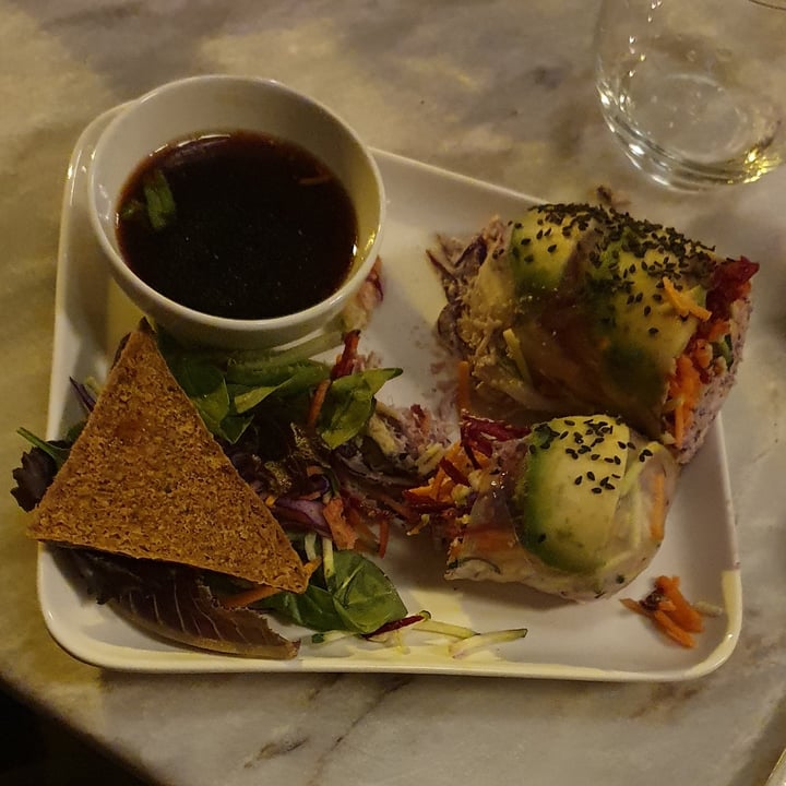 review photo of Botanica Lab Cucina Spring rolls shared by @rapa on 24 Oct 2022 - review