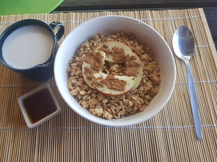 review photo of Asher's Corner Cafe @ Ashers Farm Sanctuary Apple & Cinnamon Granola shared by @gourmethippie on 29 Sep 2019 - review